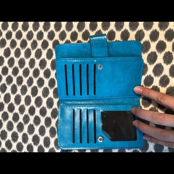 Small Blue Wallet - Like New! - Picture 3 of 3